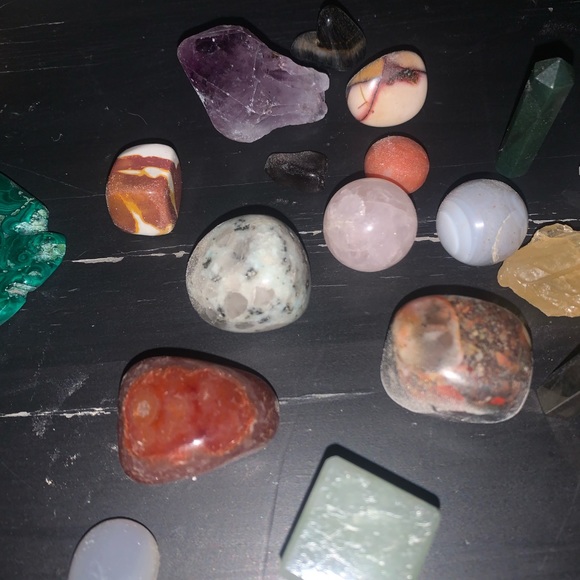 HUGE crystal bundle - Picture 10 of 11